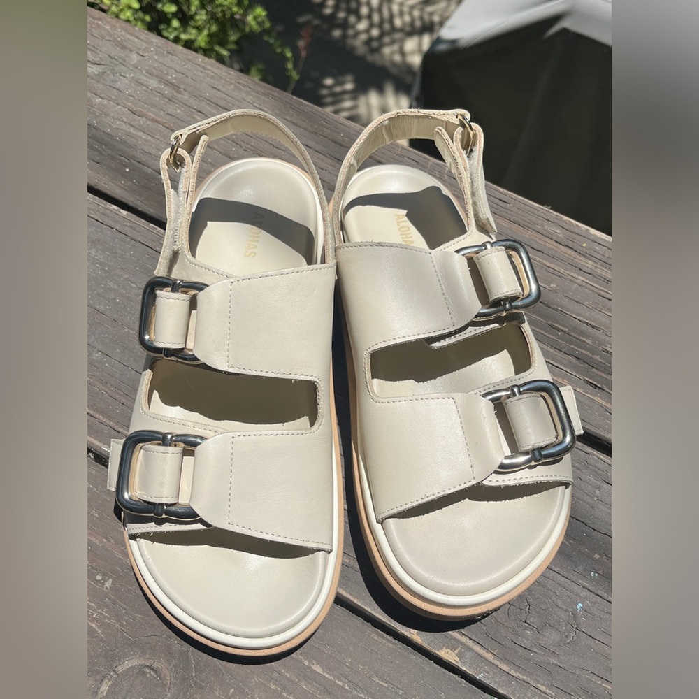 ALOHA’s Harper Cream Leather Sandals - size 38